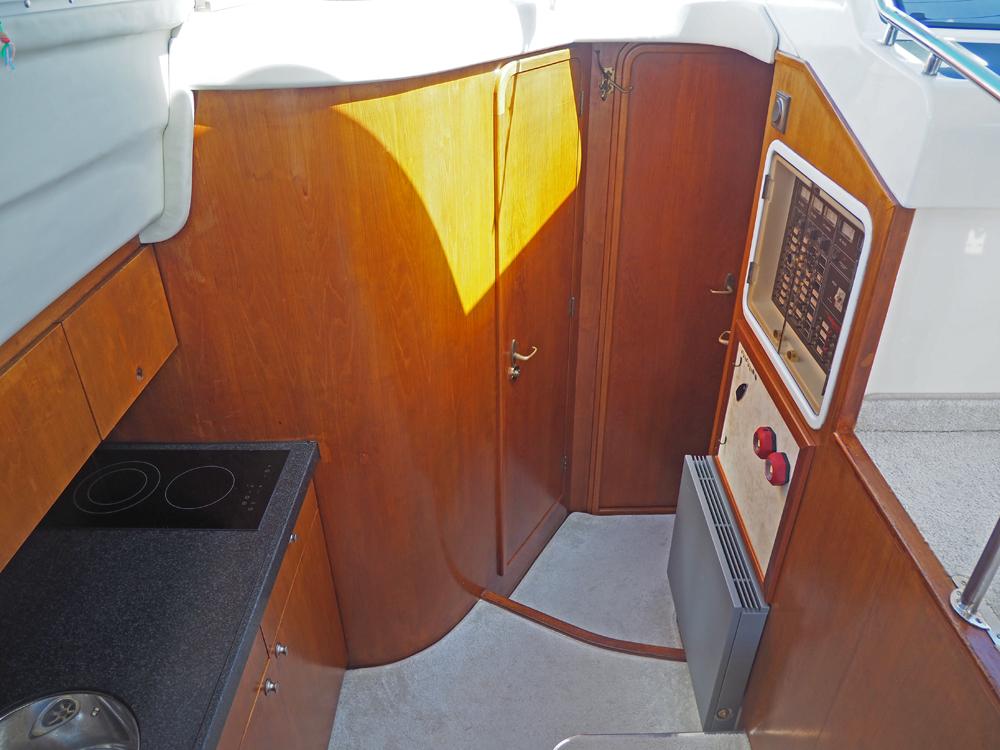 Fore ship, Accommodation